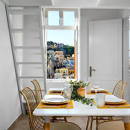 Annikas Port View-1st Floor Apartment *