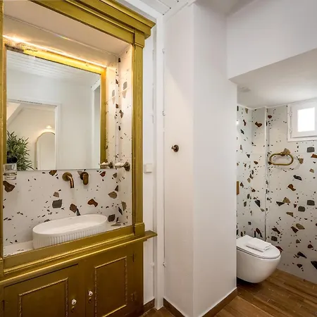 Annikas Port View-1st Floor * Symi