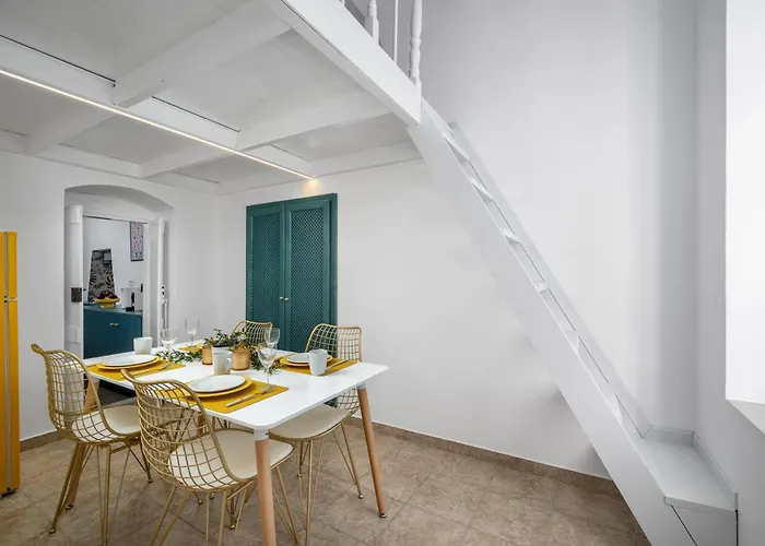 Annikas Port View-1st Floor アパート *