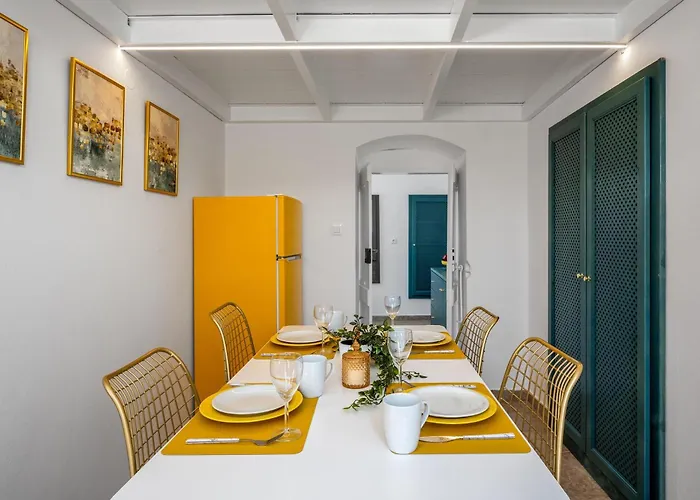 Annikas Port View-1st Floor アパート